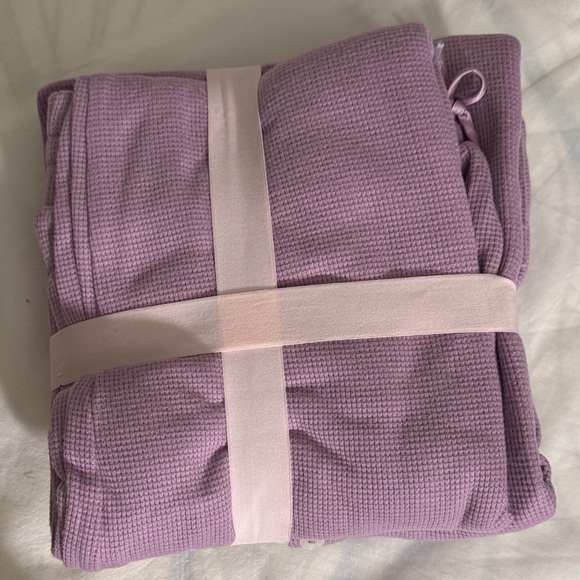 Victoria's Secret Lavender Glow Waffle Henley Jogger Set - Picture 4 of 5